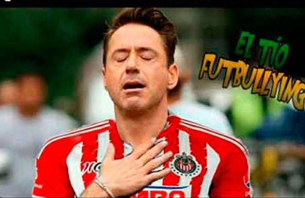 ¡Les pegan y acarician!