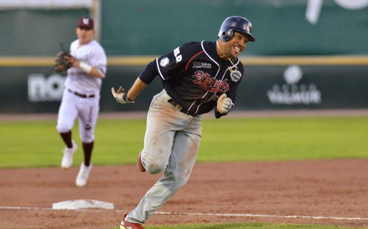 Davis fue campeón de bases robadas y triples en el segundo torneo de la LMB 2018. (Foto: @LaredosTecos)