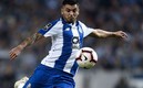 La directiva del Porto quiere a Corona en sus filas por mucho tiempo. (Foto: AFP)