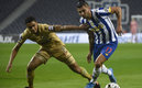 Tecatito Corona es el mejor jugador del Porto. (Foto: AFP)
