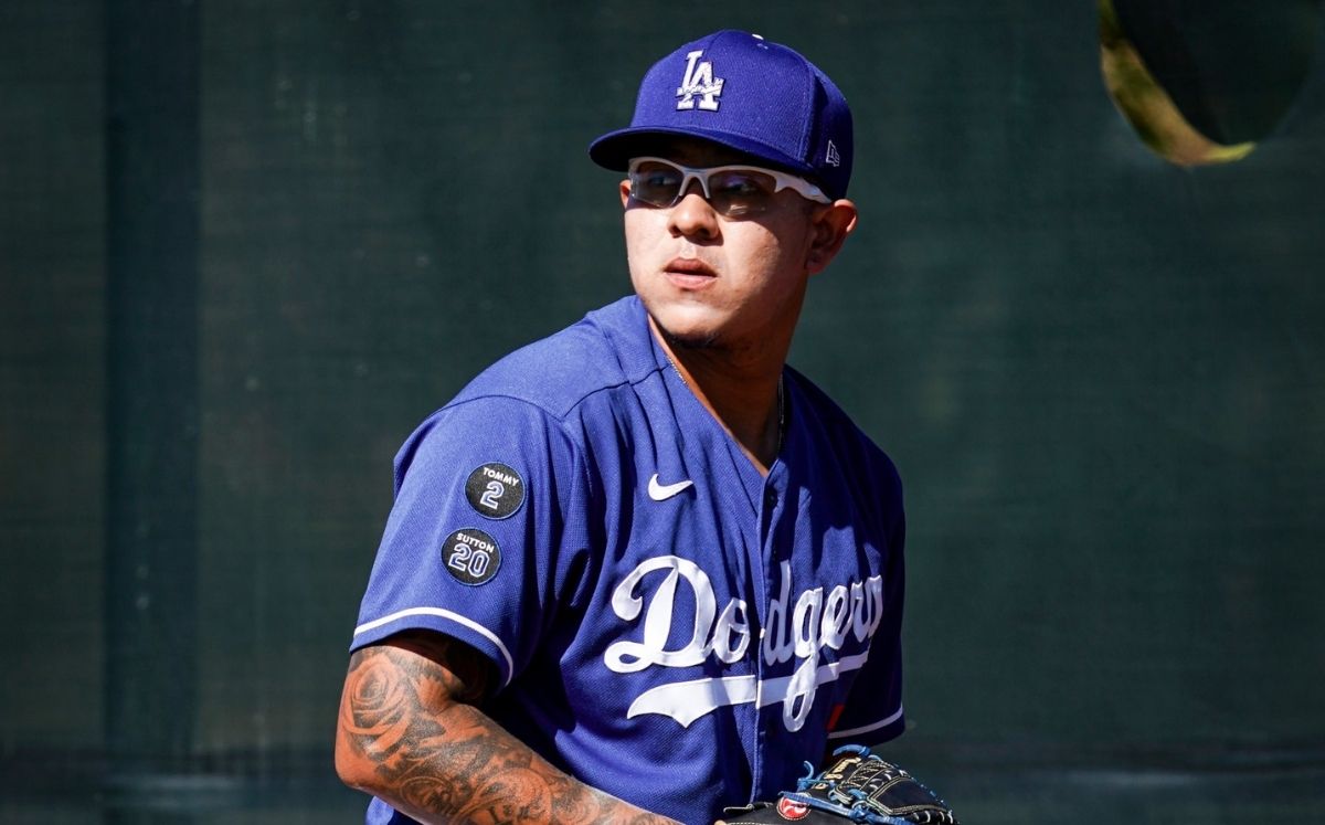 Julio Urías reportó al Spring Training de lo que será su sexta temporada en MLB. (Foto: @Dodgers)