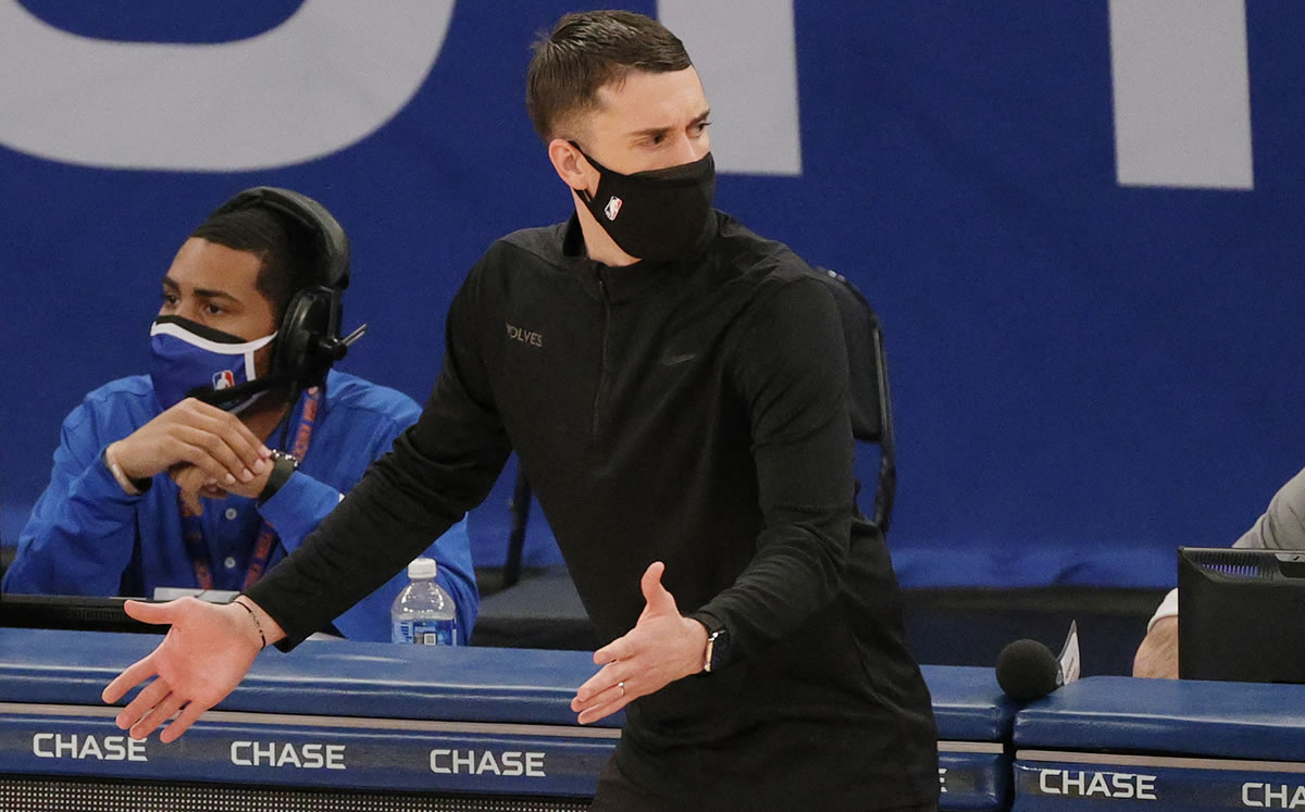 Los Minnesota Timberwolves despiden al entrenador Ryan Saunders