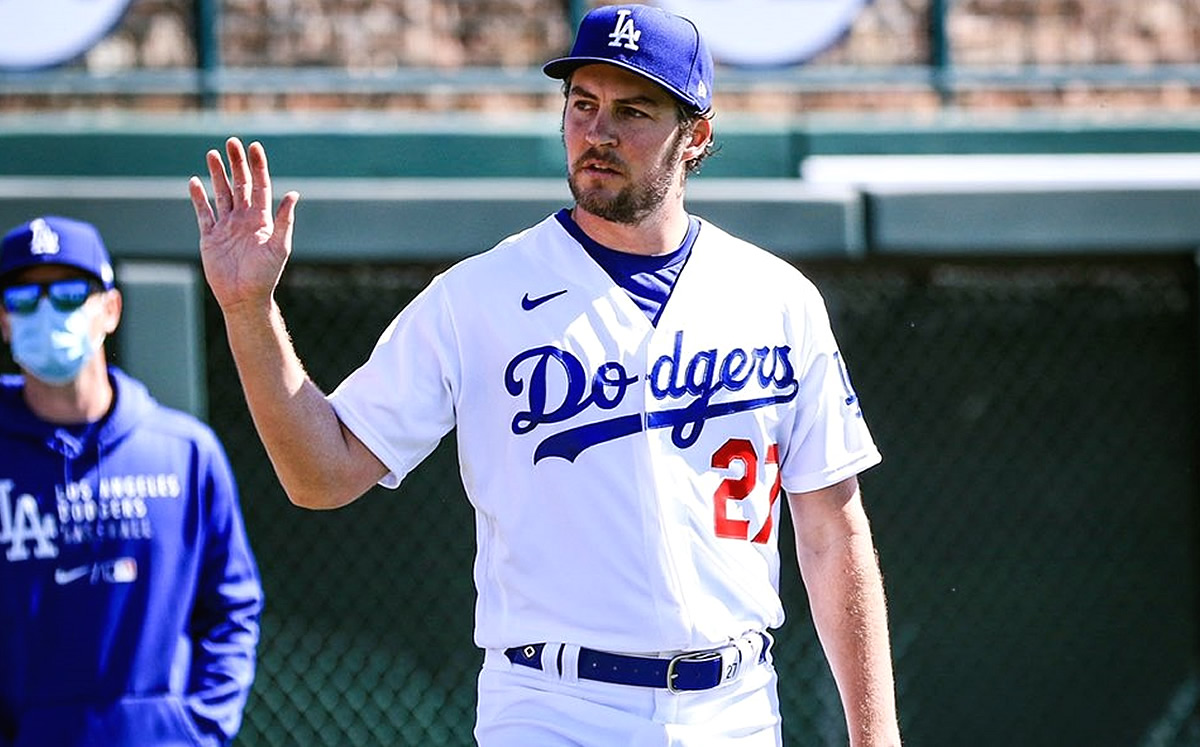 MLB: Sólido debut de Trevor Bauer con los Dodgers