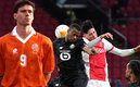 Marco van Basten criticó a Edson Álvarez. (Foto: AFP y Footyrenders)