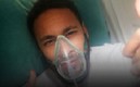 El brasileño compartió en sus redes sociales la forma en que se recupera en casa.