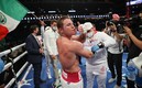 Canelo Álvarez tras ganar su pelea ante Yildirim. Foto: Mexsport