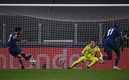 Sergio Oliveira hizo efectiva la pena máxima ante la Juve. FOTO: AFP.