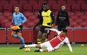 Edson Álvarez se mandó un juegazo en el Ajax vs Young Boys (AFP)