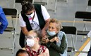 Se mantiene la vacunación para adultos mayores en México. Foto: AFP