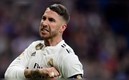 Sergio Ramos estaría molesto porque no le renuevan pero sí piensan en fichar. Foto: AFP