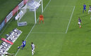 Rivero llegó muy justo a sacar el servicio para el gol de Alvarado (Captura)