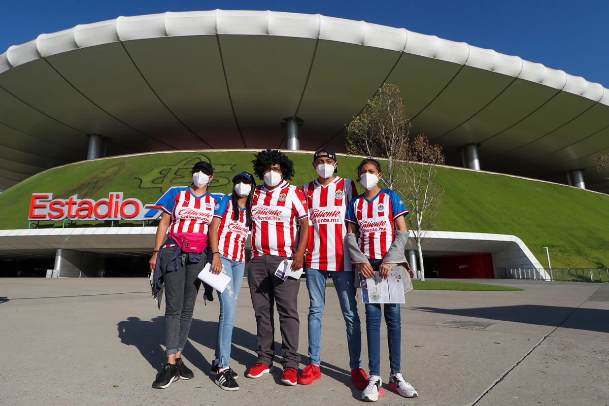 La afición regresó al Estadio Akron de nuevo para el Clásico. (Foto: Imago7)
