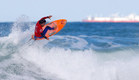 El surf se realizaría muy lejos de Francia. (Foto: AFP)