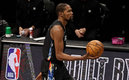 Durant lanzó varios insultos y amenazas contra el histrión (AFP)