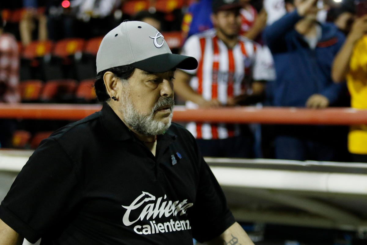 Diego Armando Maradona | El 10 fue ídolo en todos los equipos donde jugó, pese a que no debutó en Boca, sí fue el club de sus amores.