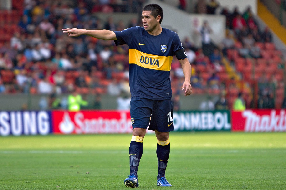 Juan Román Riquelme | Es considerado el jugador más importante del club, pues de sus pies salía magia pura.