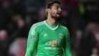 Sergio Romero. Todo pintaba para que el argentino fuera un arquero legendario, pero su llegada al Manchester lo ha relegado al banco por mucho tiempo.