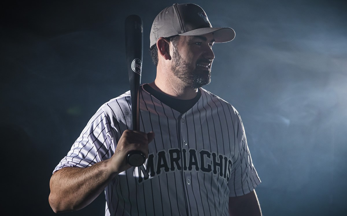 Adrián González y el reto de jugar en la LMB y de ir a los JO