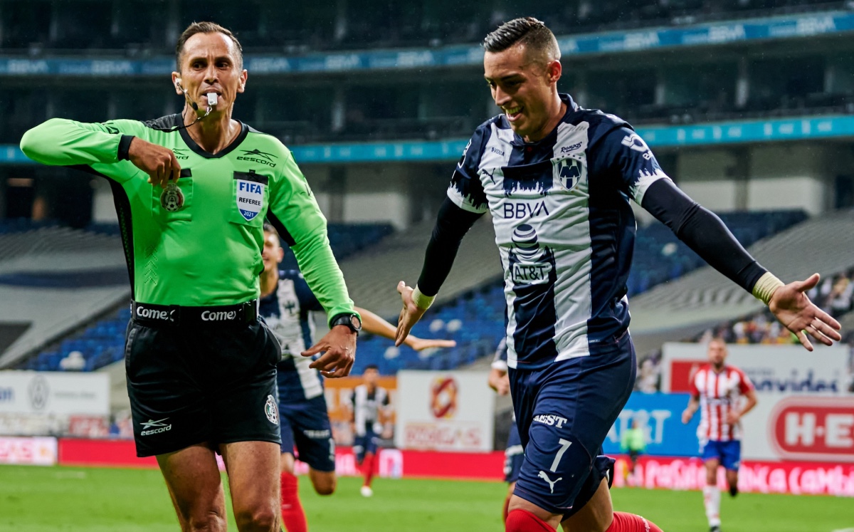 Rogelio Funes Mori ha tenido varios penales a favor. (Foto: Mexsport)