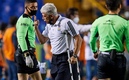 Tuca reaccionó en contra del aficionado que le gritó. (Foto: Mexsport)