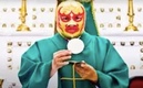 El sacerdote daba sus misas con máscaras cuando se supo todo. (Foto: captura de pantalla)