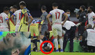 Nicolás Benedetti tras el choque de cabezas en el América-Olimpia (Mexsport)