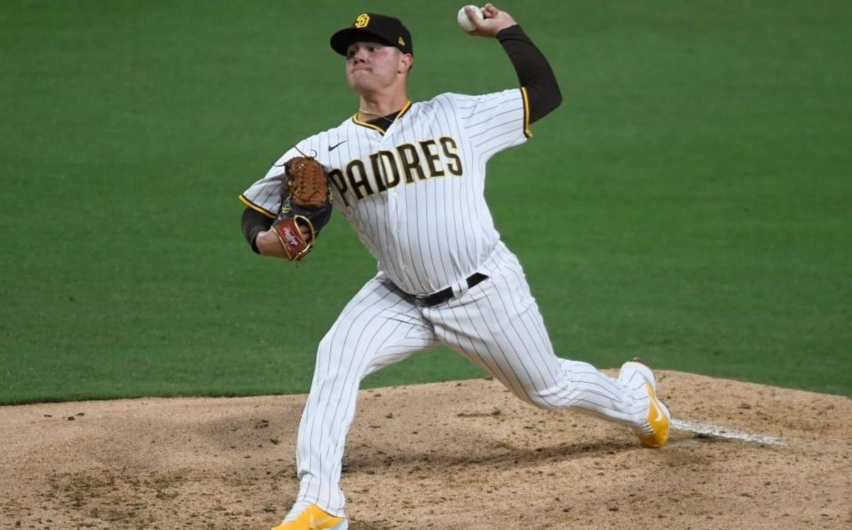 El lanzador de 22 años apenas pudo lanzar 4.2 entradas esta temporada 2021. (Foto: MLB.com)