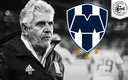 El Tuca ya sabe lo que es perder su trabajo tras un clásico con Rayados (FOTO: Mexsport)
