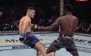 Weidman se lesionó al dar una patada al jamaicano (Captura)