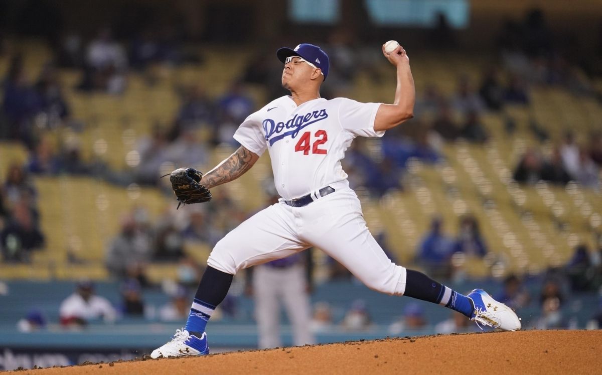 En su salida anterior, Urías estableció un récord personal de ponches con 11. (MLB México)