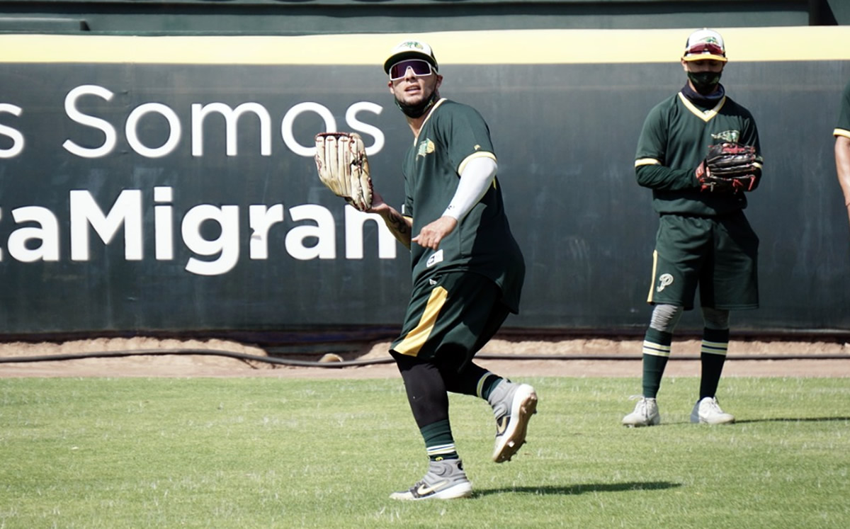 Danny Ortiz volverá a estar con los Pericos de Puebla