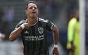 El Chicharito empezó incontenible la campaña (AFP)