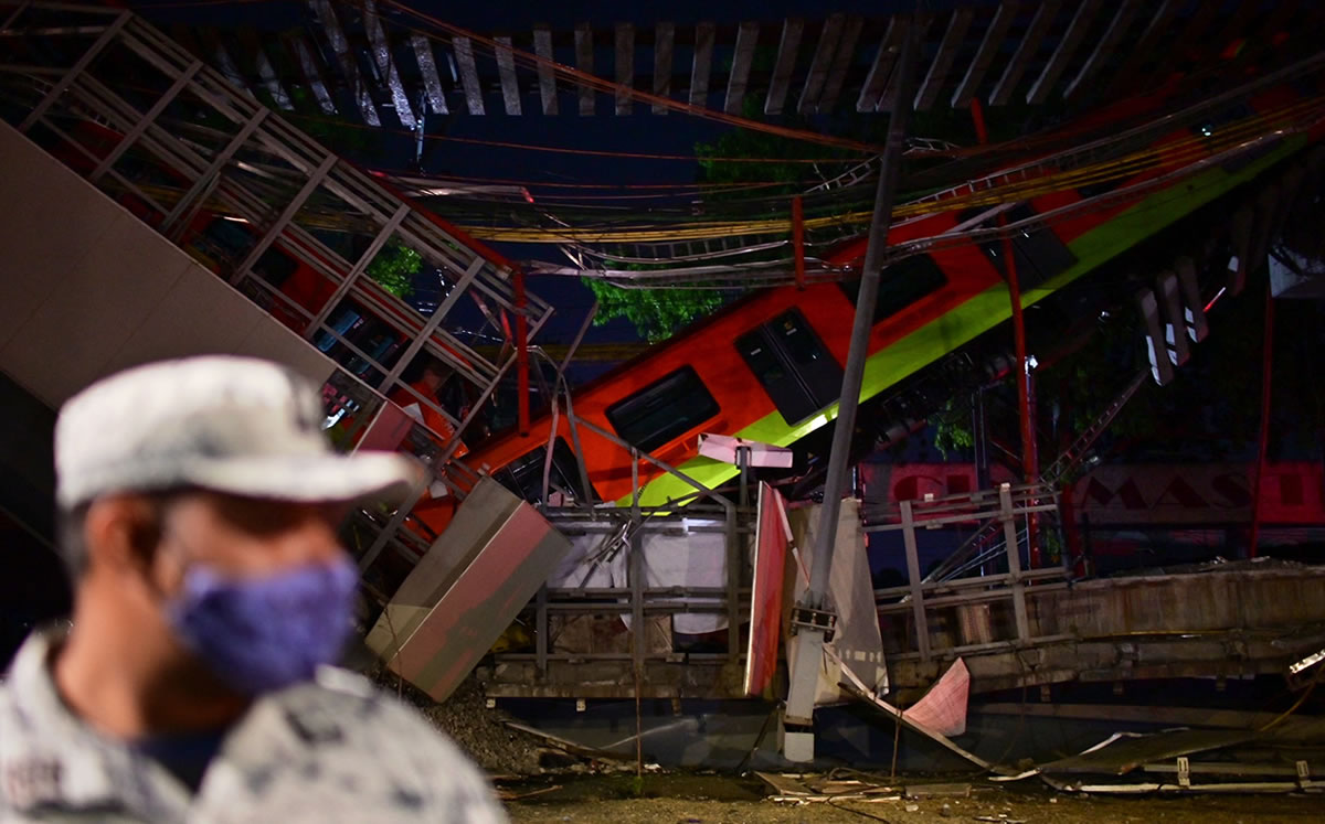 Cuerpos de rescate trabajaron en la zona (AFP)