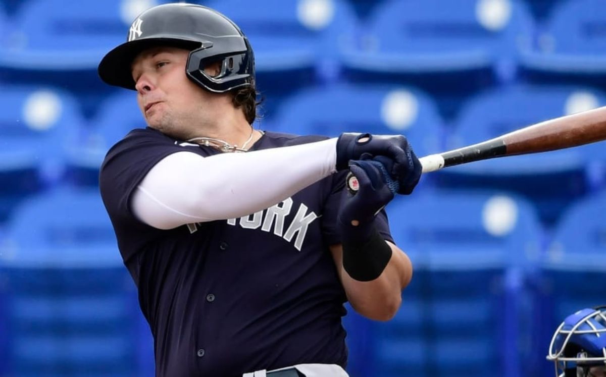 Luke Voit tuvo que perderse el inicio de esta temporada por la lesión en la rodilla. (MLB.com)