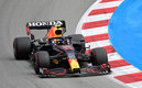 Checo Pérez no se adapta bien a su RB16B. (Foto: AFP)