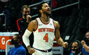 Derrick Rose puso el show en Los Angeles (Twitter @nyknicks)