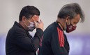 Marcelo Gallardo, DT de River, se vio afectado por el gas lacrimógeno lanzado afuera del estadio. Foto: AFP