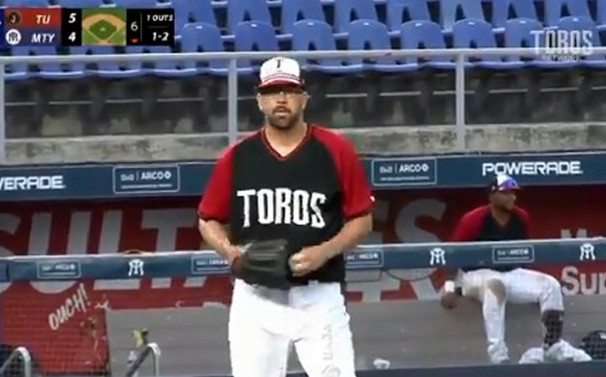 Oliver Pérez se estrena con los Toros ponchando a dos rivales