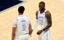 LeBron James espera a un Curry en nivel MVP (AFP)