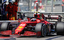 Ferrari en el circuito callejero. (AFP)