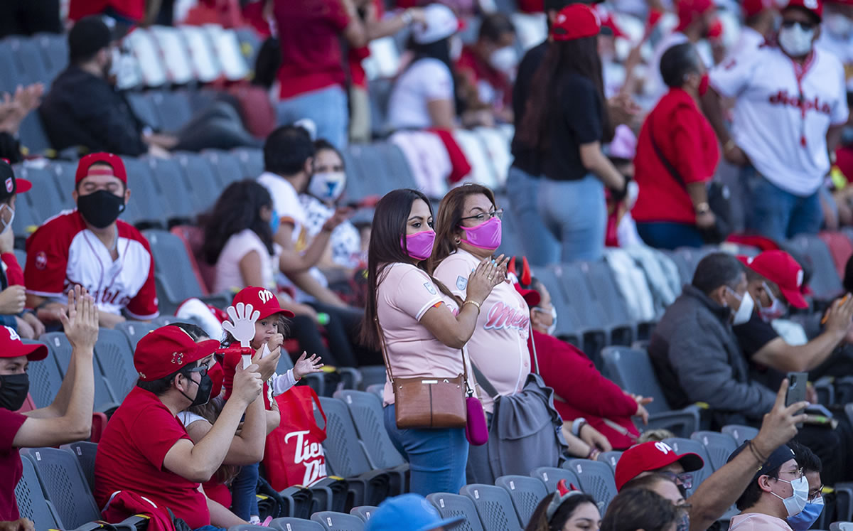 Los aficionados de los Diablos, presentes en casa (MEXSPORT)