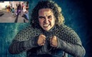Einar el Vikingo fue detenido por la policía ante su agresión al menor.