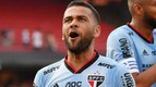 Dani Alvés | 36 años | Sao Paulo | Ha sido titular indiscutible en el Sao Paulo.