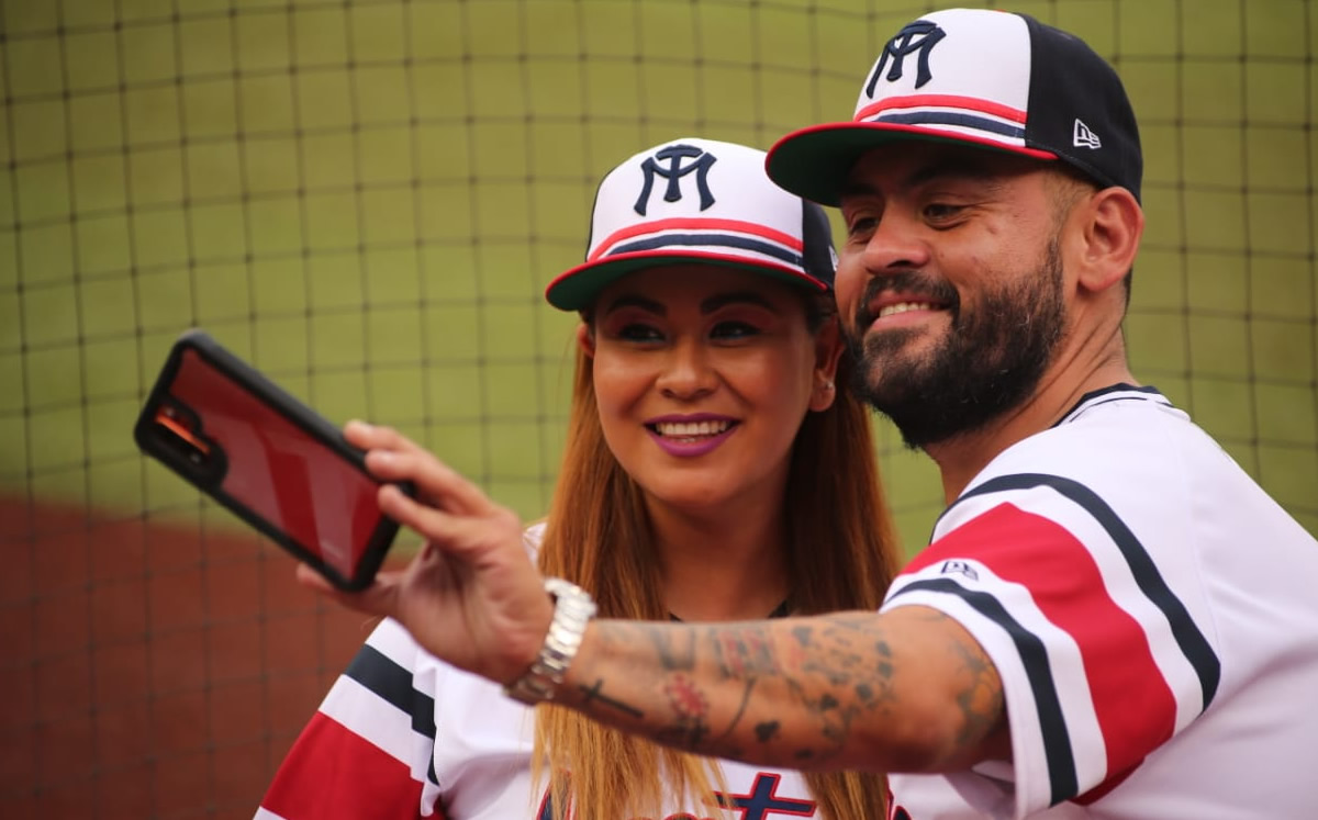 Y las selfies no faltaron. Foto: Roberto Alanís