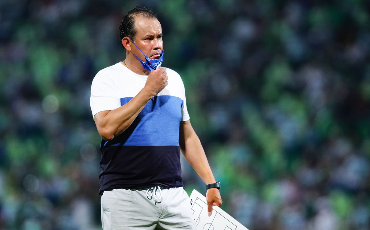 Juan Reynoso, cerca de la gloria (Imago7)