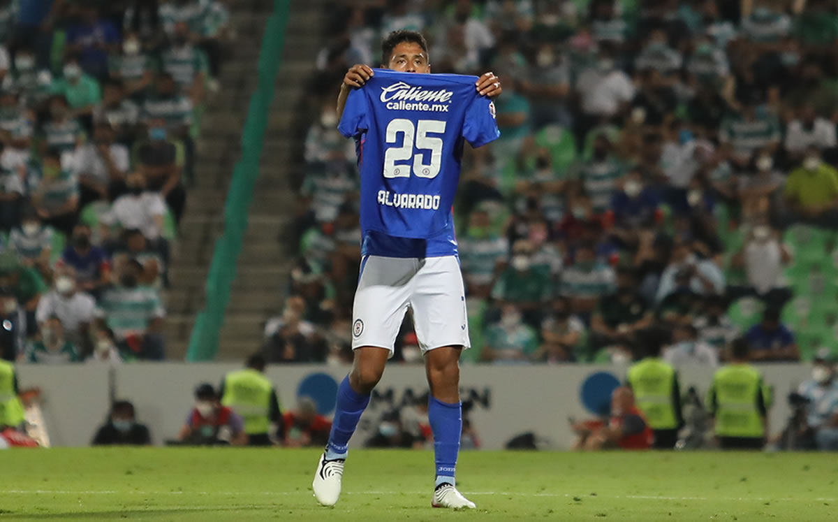 Luis Romo dedicó el gol al Piojo Alvarado (Imago7)