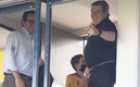 Desde el palco, Miguel Herrera saludaba a los aficionados. (Foto: Mexsport)