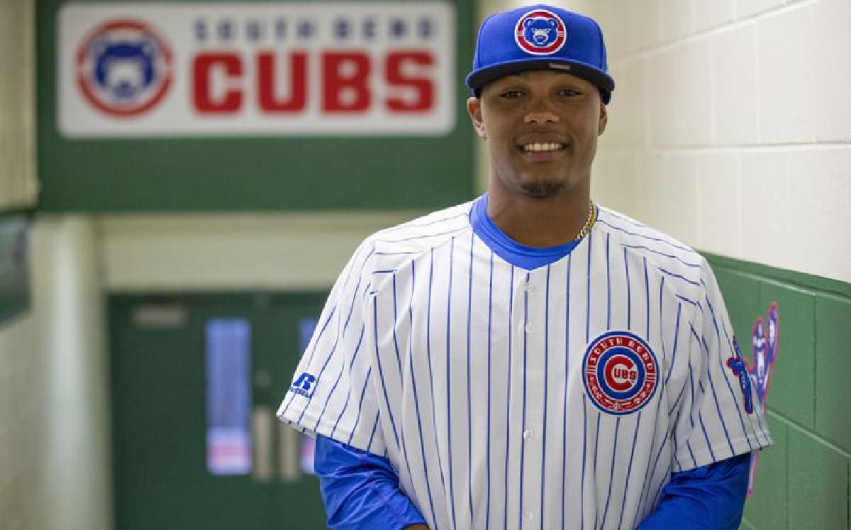 Sultanes llega a un acuerdo con el cubano Eddy Martínez