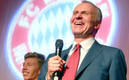 Rummenigge dijo que los clubes han gastado de más en sueldo de jugadores. (FOTO: AFP)