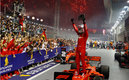 Singapur con Ferrari dominando en 2019. (Reuters)